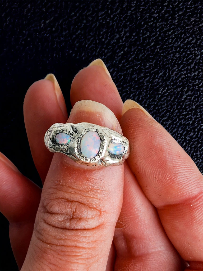 Opal ring - Molten